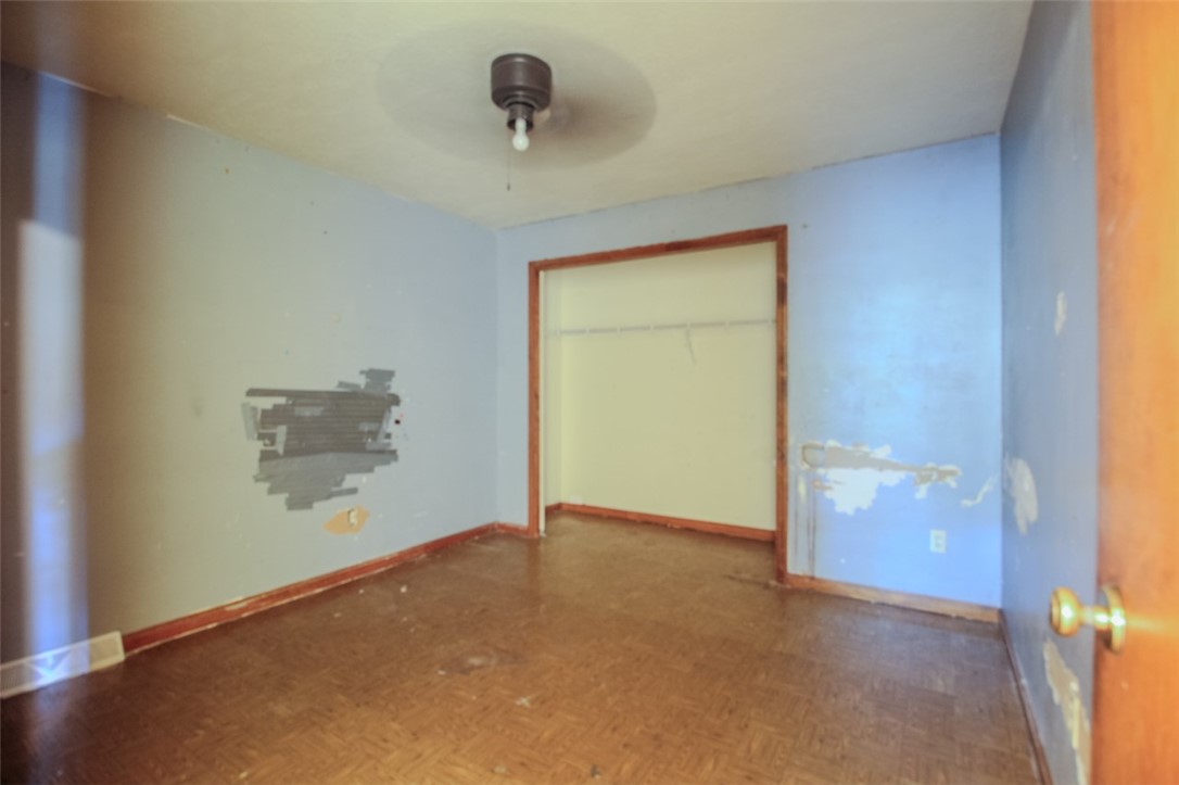 Ross Twp, Pennsylvania 15237, United States, 5 Bedrooms Bedrooms, ,3 BathroomsBathrooms,Residential,Pending,37620