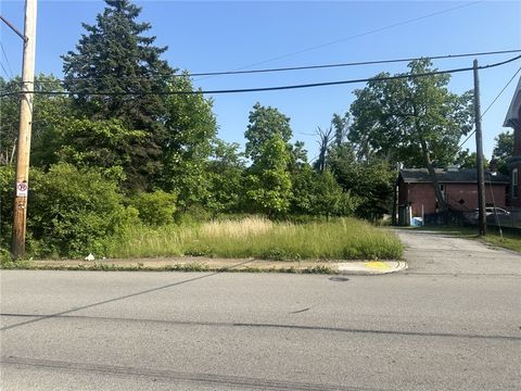 616 Lincoln Ave Lincoln-Larimer PA 15206