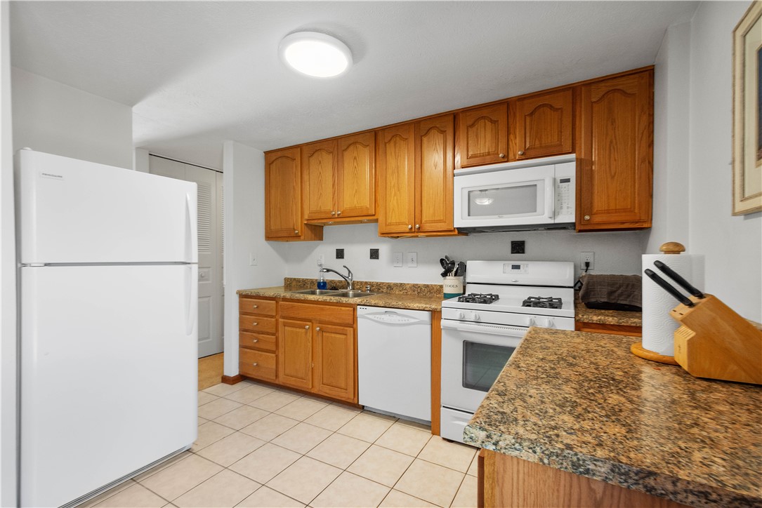 2764 Ravenwood Dr Dr, Bridgeville, Pennsylvania image 7