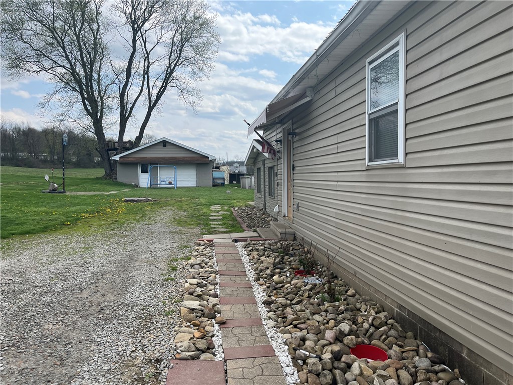 512 Dexter Rd Rd, Upper Tyrone Twp, Pennsylvania image 3