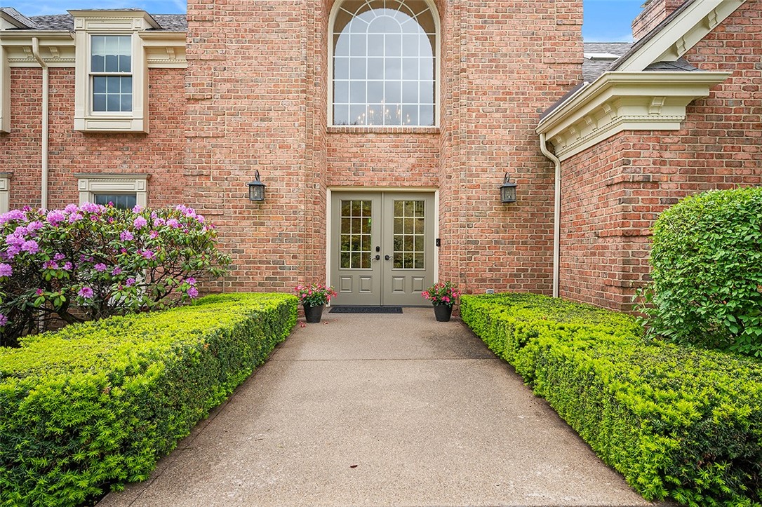 1137 TALL TREES DRIVE