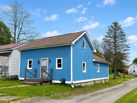 Homes For Sale - 305 Jackson St<br/> Mercer County, Jamestown, PA 16134
