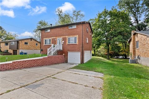 Photo of 248 Shenandoah Dr, Pittsburgh, PA 15235 (MLS # 1725187)