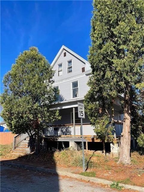 Photo of 306 Virginia Ave, Butler, PA 16001 (MLS # 1738472)