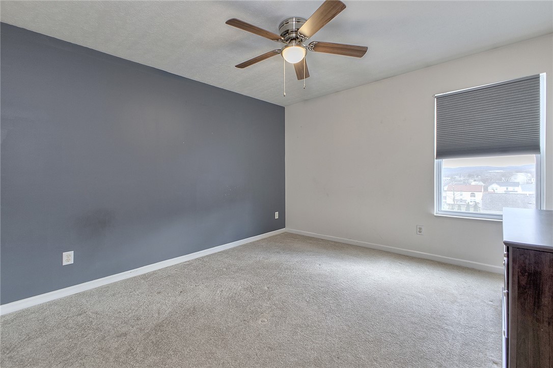 310 Chanticleer Cir, New Stanton, Pennsylvania image 17