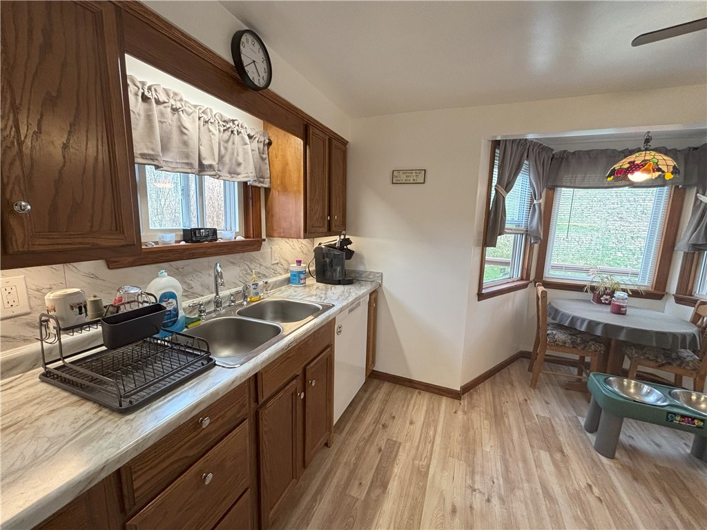 Monroeville, Pennsylvania 15146, United States, 2 Bedrooms Bedrooms, ,1 BathroomBathrooms,Residential,Active,96942