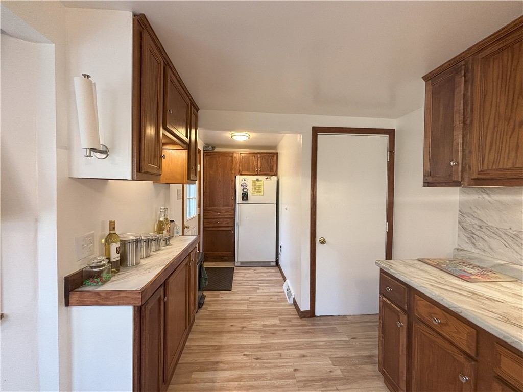 Monroeville, Pennsylvania 15146, United States, 2 Bedrooms Bedrooms, ,1 BathroomBathrooms,Residential,Active,96942