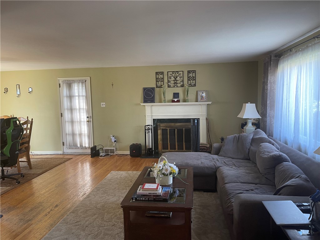 4710 Doverdell Dr Dr, Whitehall, Pennsylvania image 4