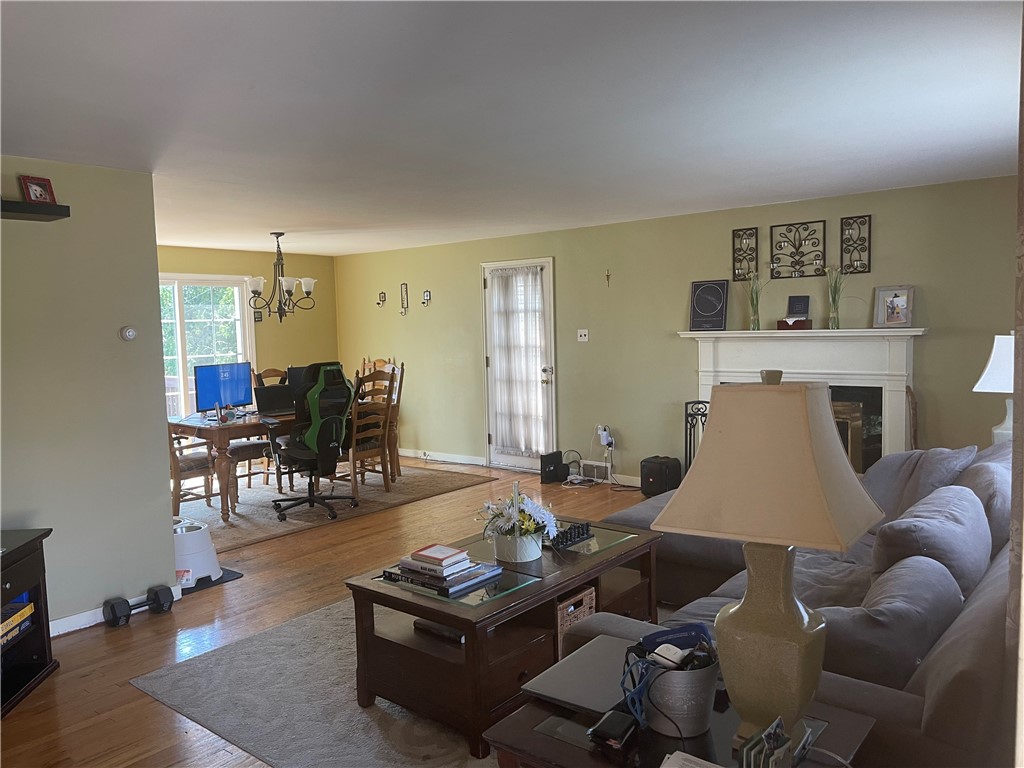 4710 Doverdell Dr Dr, Whitehall, Pennsylvania image 6