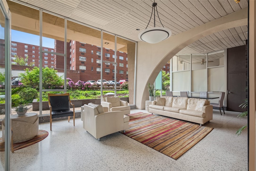 552 N Neville Street St #65, Oakland, Pennsylvania image 3