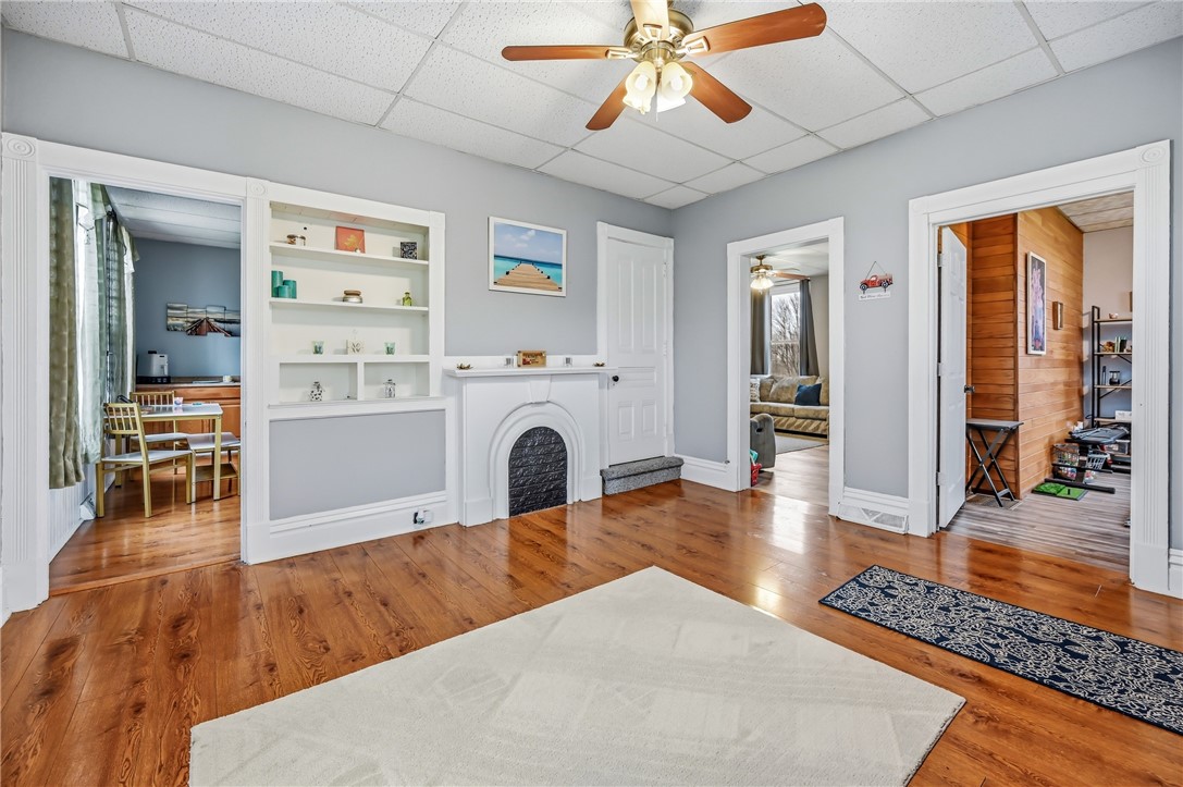 2233 Mercer West Middlesex Rd