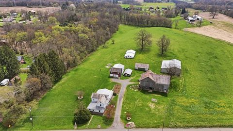 Photo of 488 Great Belt Rd, Butler, PA 16002 (MLS # 1750380)