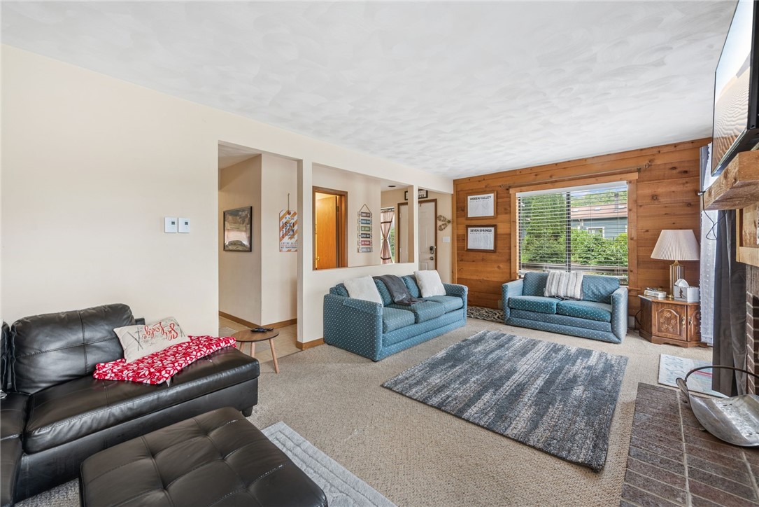 561 Pine Court