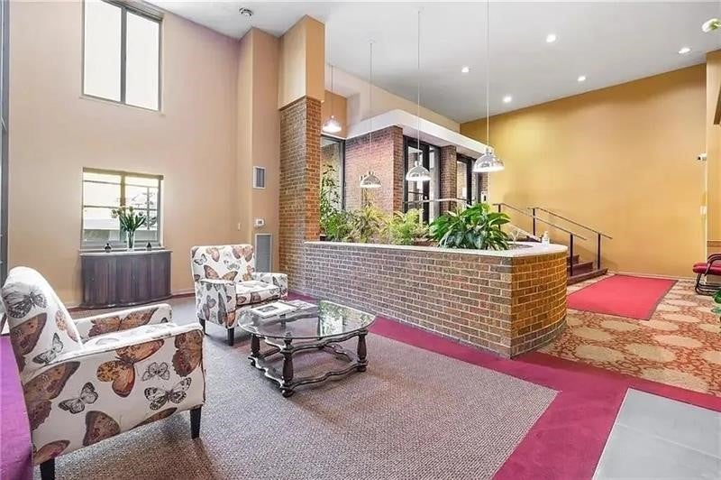 5 Bayard Rd 910