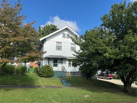 Homes For Sale - 470 Braddock Ave Ave<br/> Uniontown, PA 15401