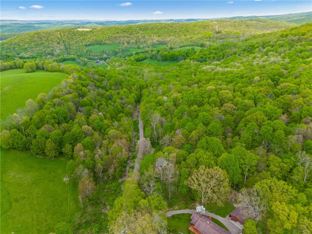 Addison Twp, Pennsylvania 15411, United States, 4 Bedrooms Bedrooms, ,2 BathroomsBathrooms,Residential,Active,125920