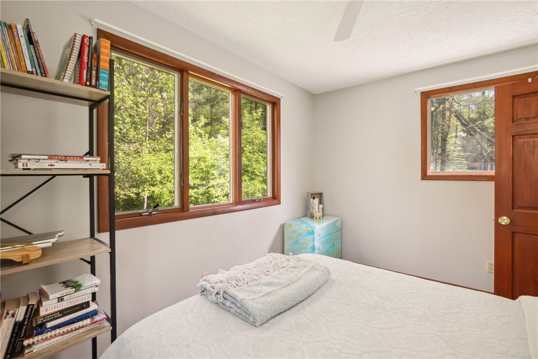 Addison Twp, Pennsylvania 15411, United States, 4 Bedrooms Bedrooms, ,2 BathroomsBathrooms,Residential,Active,125920