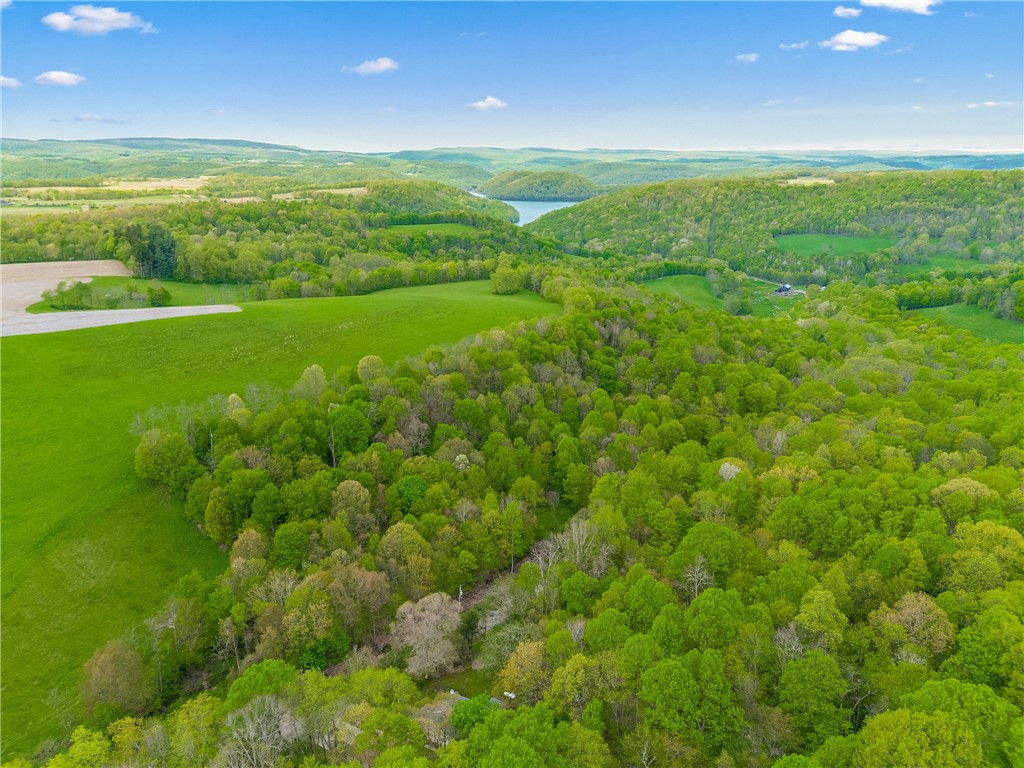 Addison Twp, Pennsylvania 15411, United States, 4 Bedrooms Bedrooms, ,2 BathroomsBathrooms,Residential,Active,125920