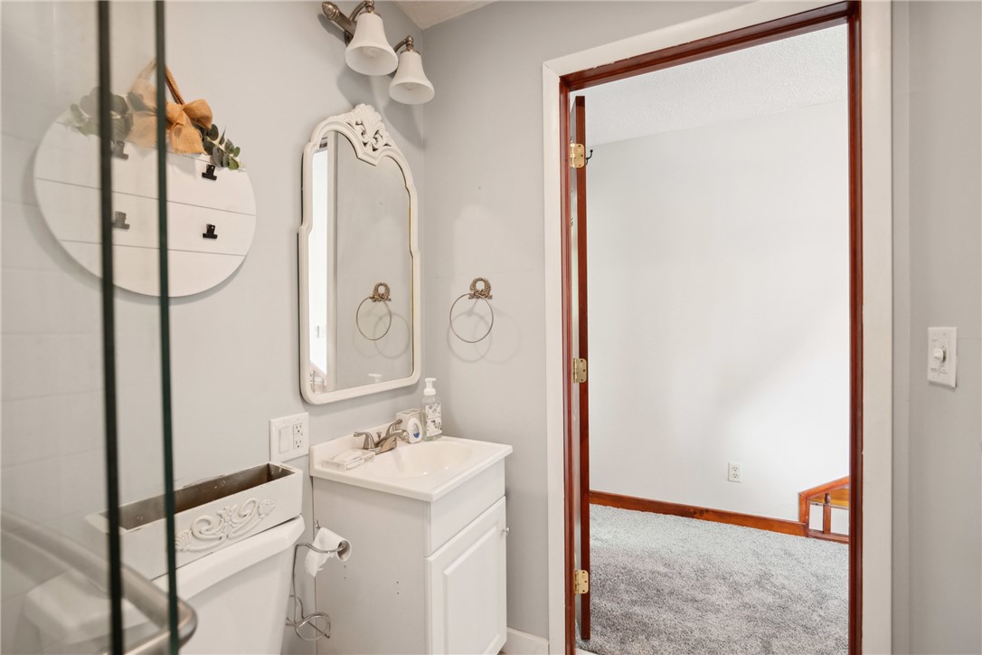 Addison Twp, Pennsylvania 15411, United States, 4 Bedrooms Bedrooms, ,2 BathroomsBathrooms,Residential,Active,125920