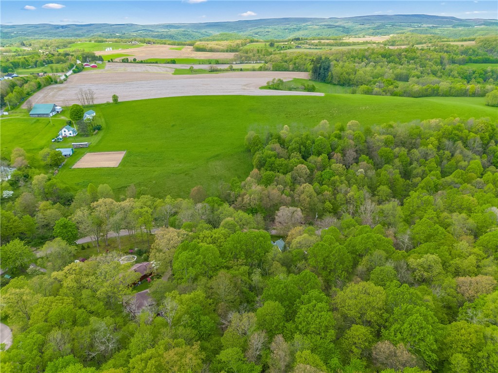 Addison Twp, Pennsylvania 15411, United States, 4 Bedrooms Bedrooms, ,2 BathroomsBathrooms,Residential,Active,125920