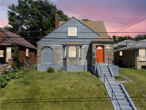 Photo of 505 Wylie Ave, Clairton, PA 15025 (MLS # 1742583)