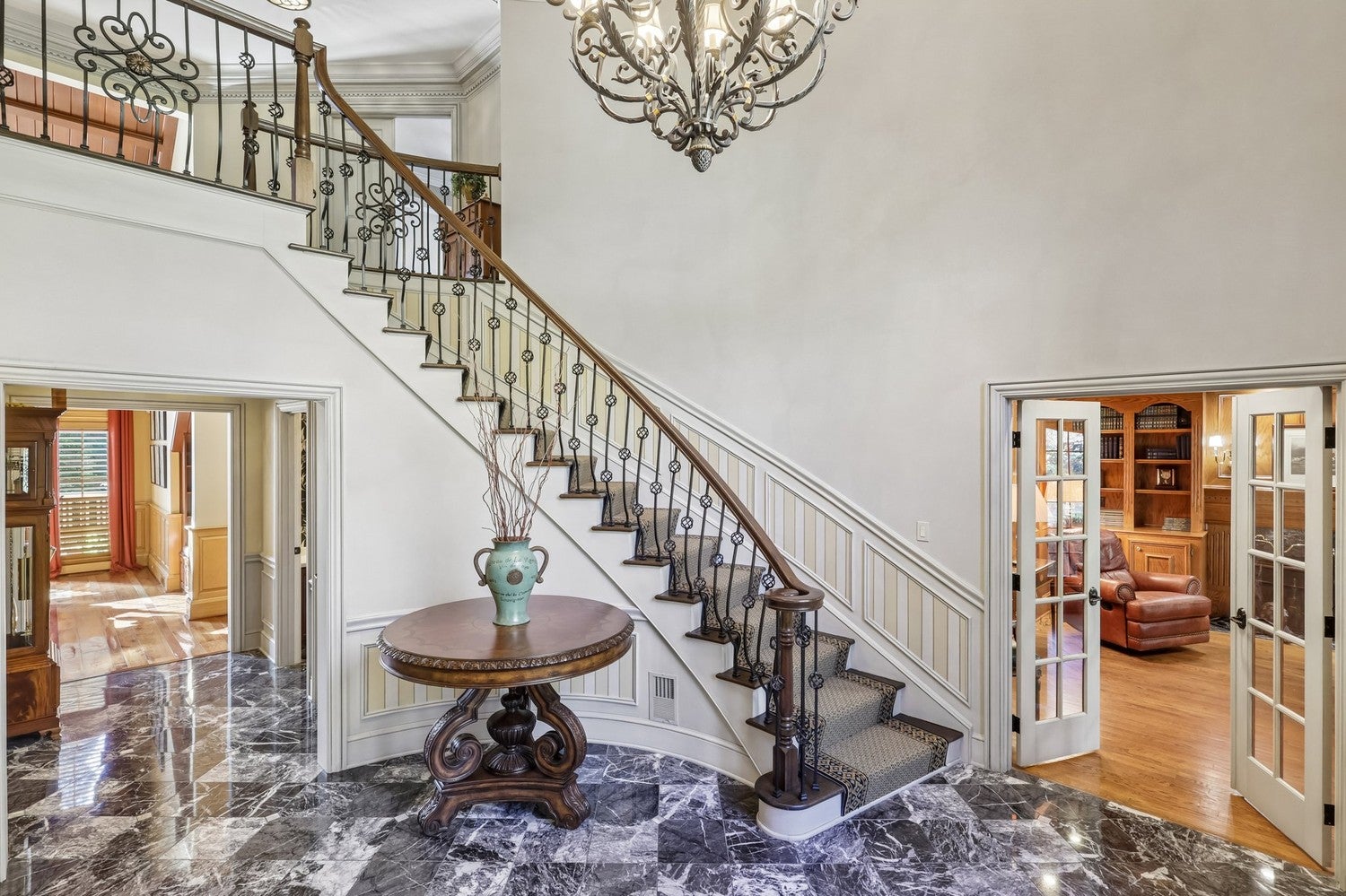 1609 Blackburn Heights Drive
