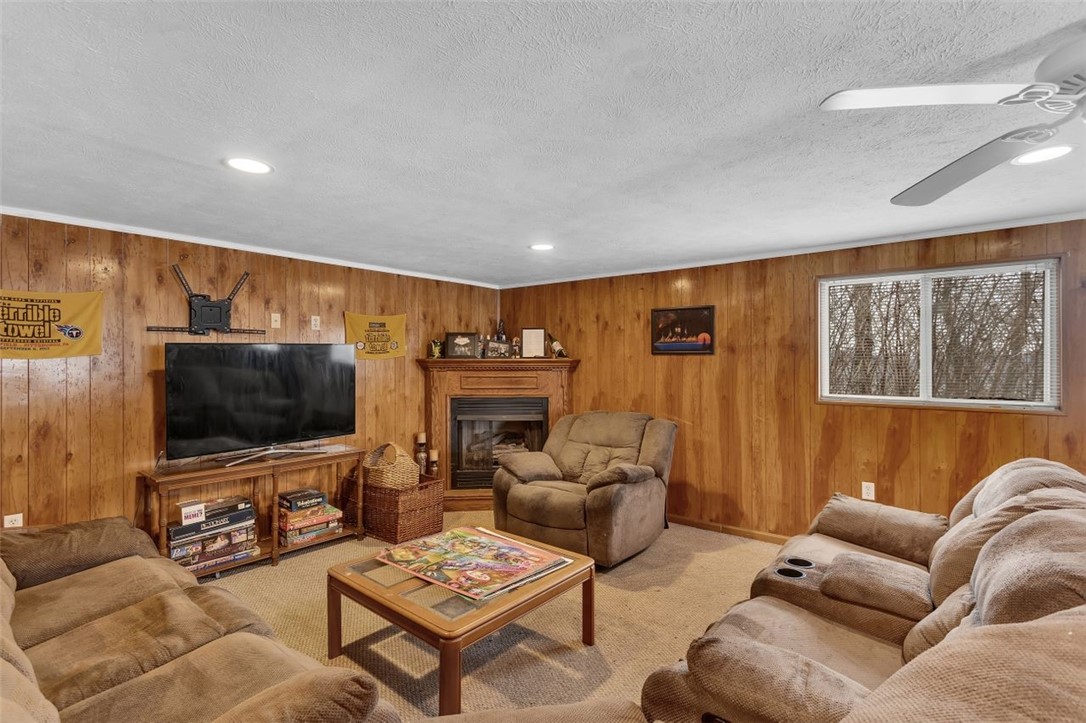 3601 Outlook Dr Dr, West Mifflin, Pennsylvania image 25
