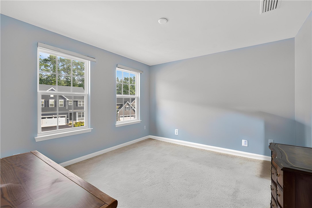 Cecil, Pennsylvania 15057, United States, 5 Bedrooms Bedrooms, ,3 BathroomsBathrooms,Residential,Active,176841