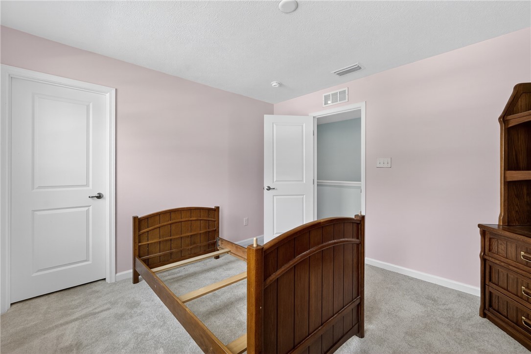 Cecil, Pennsylvania 15057, United States, 5 Bedrooms Bedrooms, ,3 BathroomsBathrooms,Residential,Active,176841