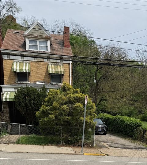 Homes For Sale - 142 Robinson St<br/> Oakland, PA 15213