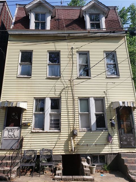 Photo of 1318 Halsey Pl, Pittsburgh, PA 15212 (MLS # 1745701)