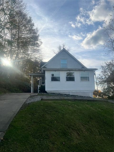 208 Morton Ave City of But SE PA 16001