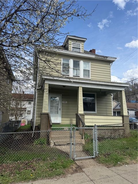 Townhouse For Sale - 509 Alter St St<br/> Carnegie, PA 15106