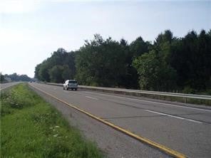 3029 CONSTITUTION BLVD, BEAVER FALLS, PA 15010 - Image de3b2a834b8e00f0351ff1e066f7cacd/4036281772