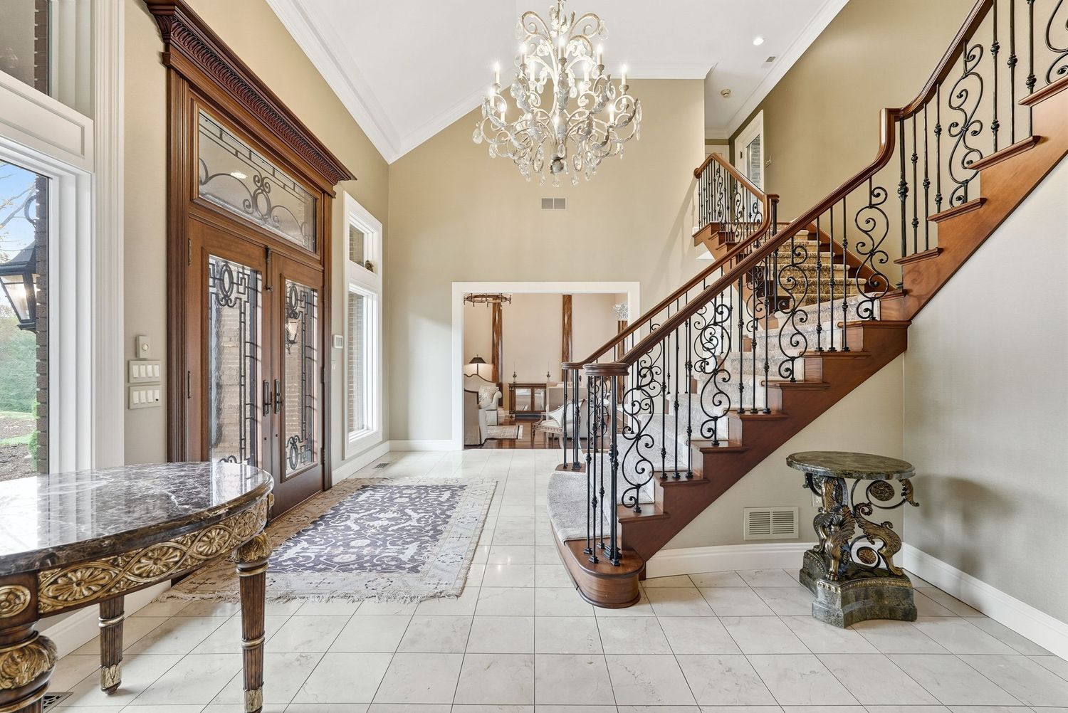114 Bella Vista Court