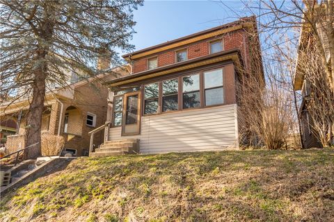 Photo of 206 Pinecastle Ave, Pittsburgh, PA 15234 (MLS # 1741541)