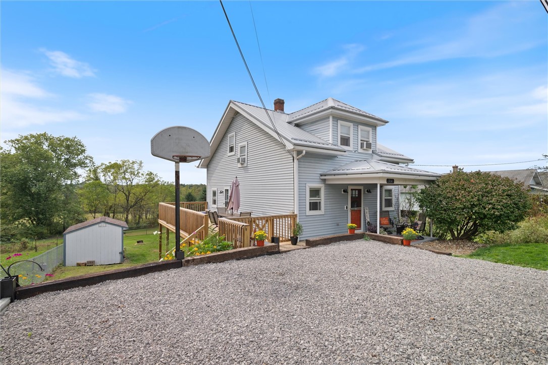 Buffalo Twp, Pennsylvania 16055, United States, 3 Bedrooms Bedrooms, ,2 BathroomsBathrooms,Residential,Active,221084