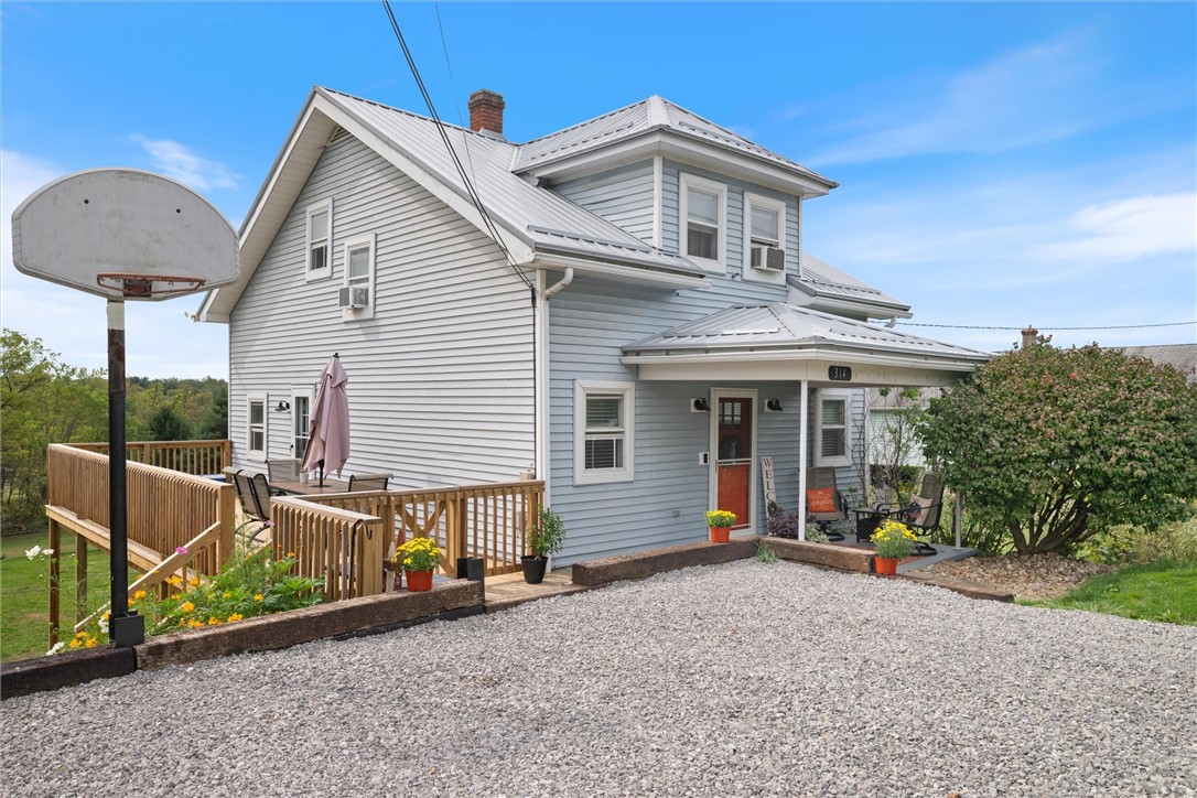 Buffalo Twp, Pennsylvania 16055, United States, 3 Bedrooms Bedrooms, ,2 BathroomsBathrooms,Residential,Active,221084