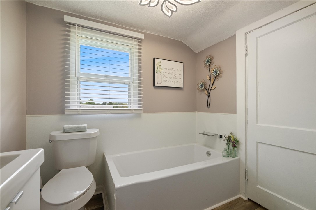 Buffalo Twp, Pennsylvania 16055, United States, 3 Bedrooms Bedrooms, ,2 BathroomsBathrooms,Residential,Active,221084