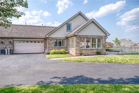 4115 Duckhorn Dr Moon/Crescent Twp PA 15108