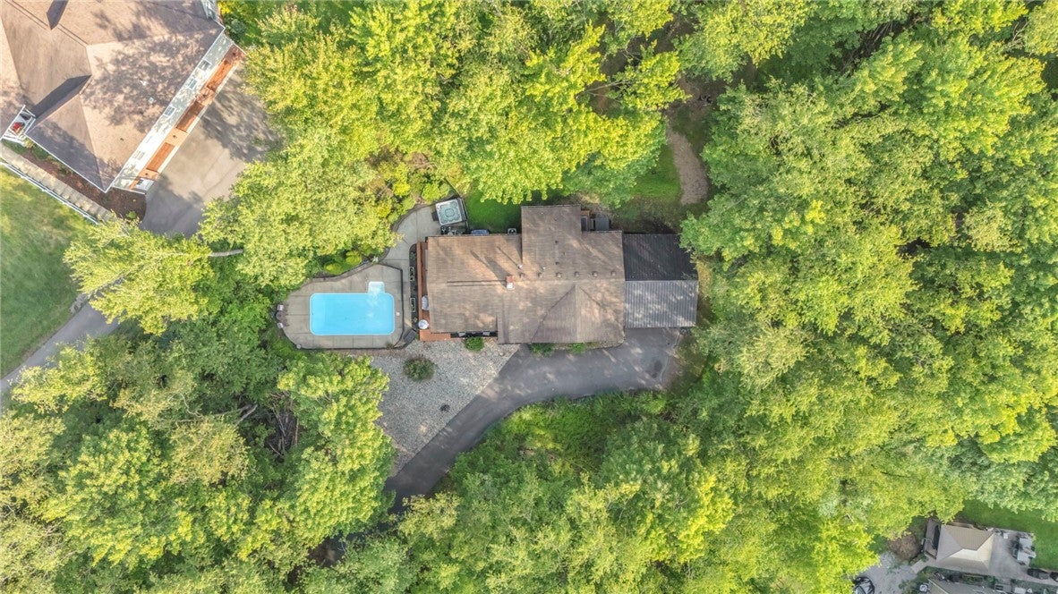 110 Clarks Lane