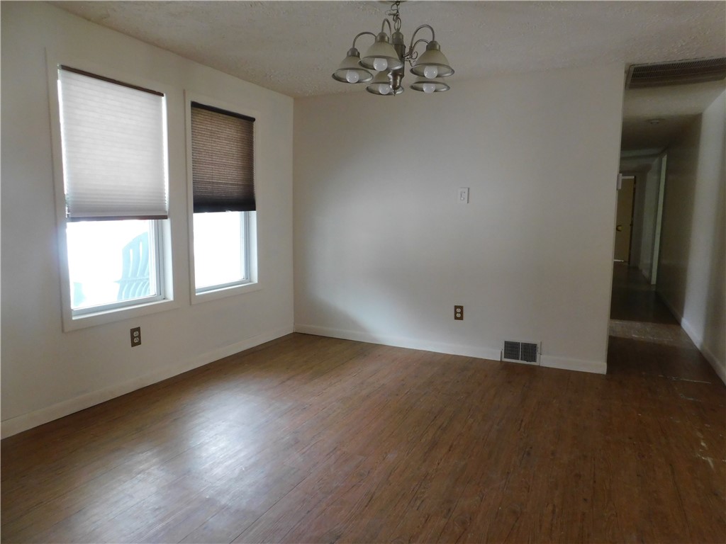 128 Main St St, New Freeport, Pennsylvania image 10