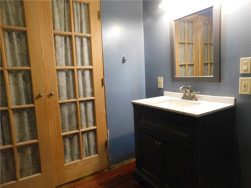 128 Main St St, New Freeport, Pennsylvania image 24