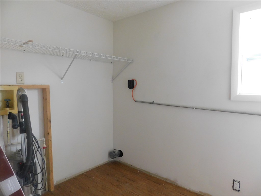 128 Main St St, New Freeport, Pennsylvania image 35
