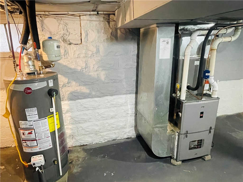 Sheraden, Pennsylvania 15204, United States, 3 Bedrooms Bedrooms, ,1 BathroomBathrooms,Residential,Pending,32268