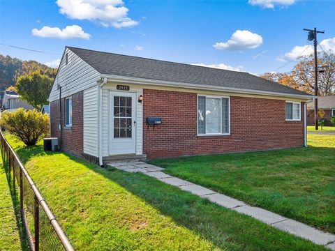Photo of 2515 Martha St, Aliquippa, PA 15001 (MLS # 1729190)