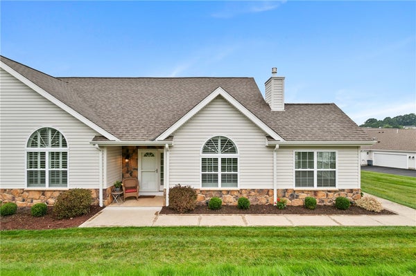 340 SADDLEBROOK RD, GIBSONIA, PA 15044 - Image de9c7d4c8334efb93759cf51d9b6a1c3/4096966983