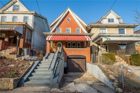 Photo of 122 Margaret St, Pittsburgh, PA 15210 (MLS # 1743424)