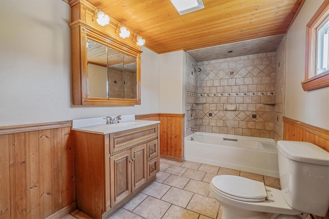 413 Cedar St St, Sutersville, Pennsylvania image 20