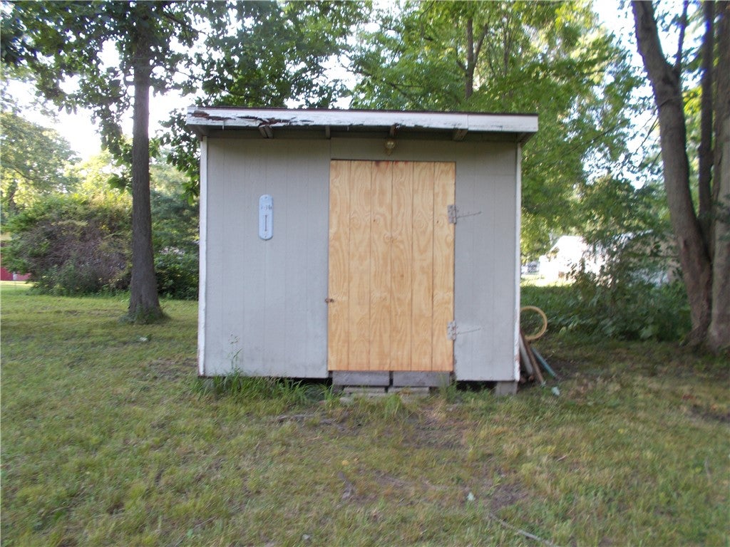 1410 Nancy Ave.